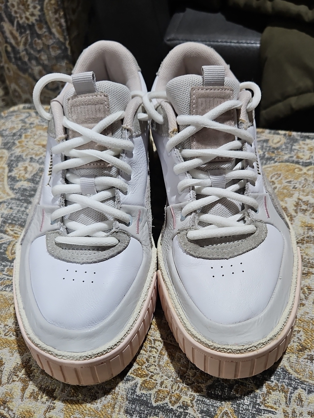 Womens Pumas Shoes
